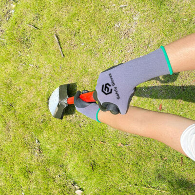 White nitrile foam winter work gloves