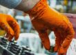 Heavy-duty mechanical nitrile gloves