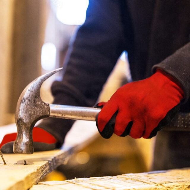 Waterproof polyester nitrile coated gloves